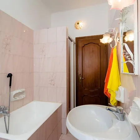 Marble House * Sestri Levante